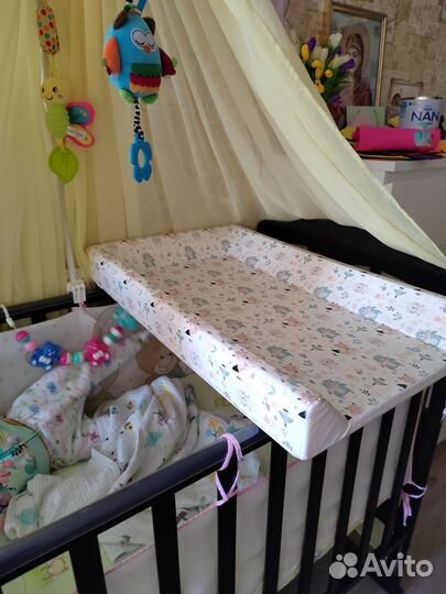 Пеленальная доска на кроватку на комод