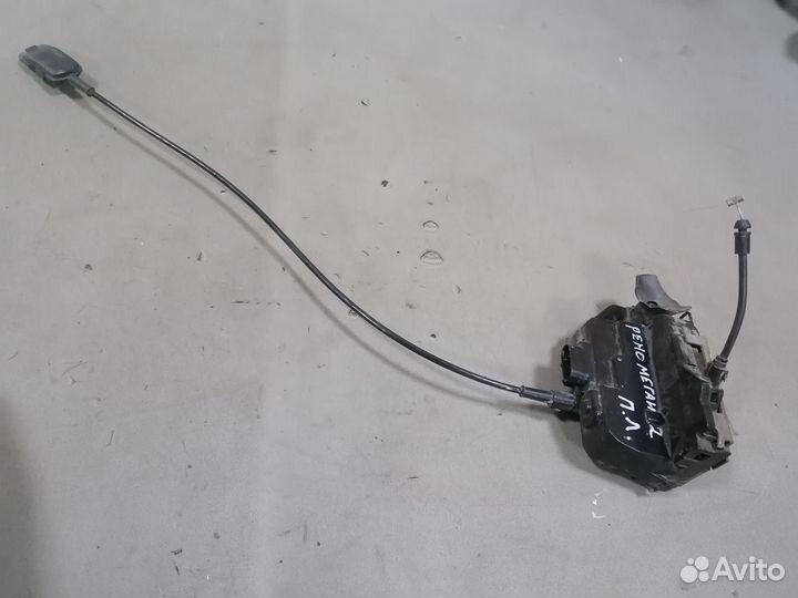 Замок двери передней левой Renault Megane II 2006