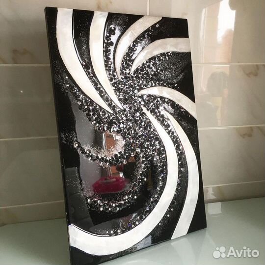 Панно с камнями swarovski