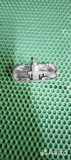 Форсунка омывателя лобового стекла VW Jetta 2005