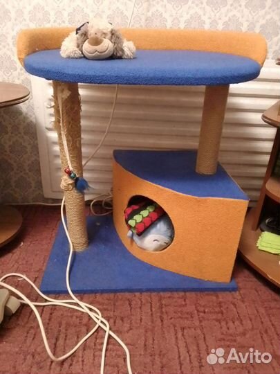 Домик для кошки с когтеточкой