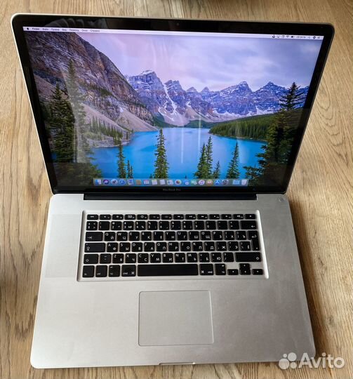 Macbook Pro 17 2011 i7 2.3Ghz 8G 256SSD