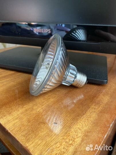 Галогеновая лампа цоколь е 27, 75 ватт