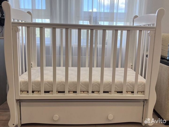 Детская кроватка с маятником Можга Красная звезда