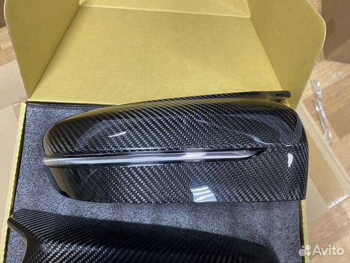 Накладки зеркал на BMW G20 М5 стиль сухой карбон
