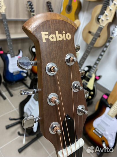 Электроакустическая гитара новая