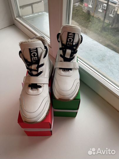 Кроссовки зимние женские