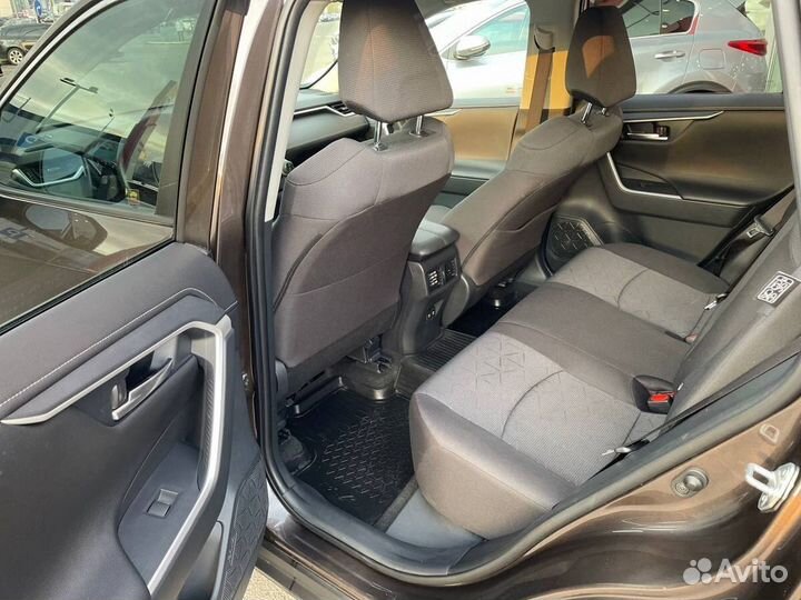 Toyota RAV4 2 CVT, 2020, 31 000 км