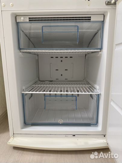 Холодильник Electrolux бу