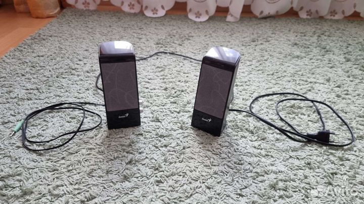 Компьютерные колонки Genius