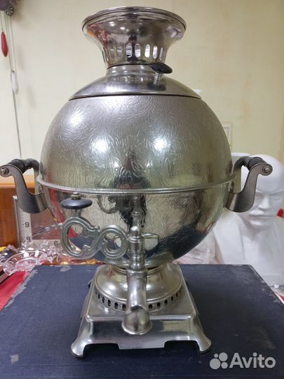 Самовары и подстаканники