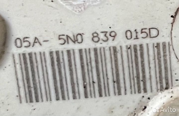 Замок двери Volkswagen Touareg