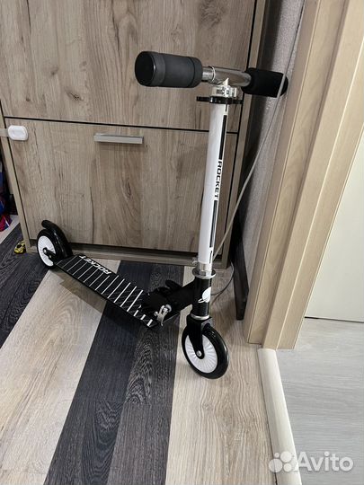 Самокат детский новый