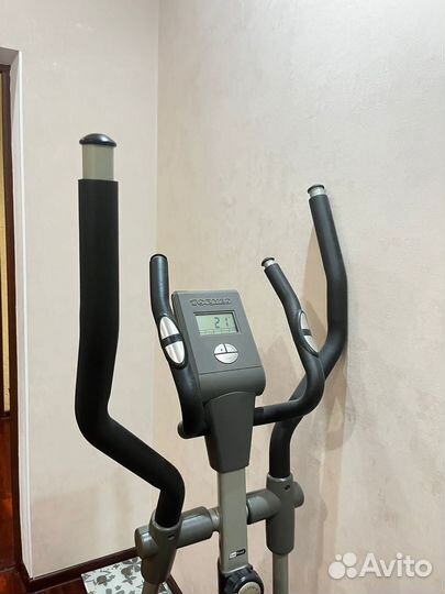 Эллиптический тренажер tourneo