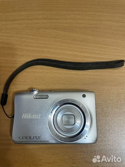 Компактный фотоаппарат Nikon