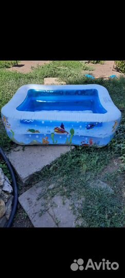Детский надувной бассейн