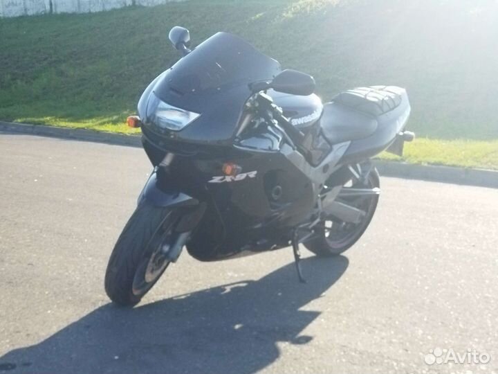 Kawasaki ZX9R