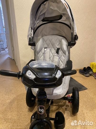 Трехколесный велосипед с родительской ручкой