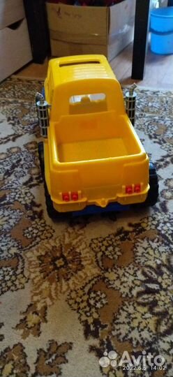 Машина Пикап