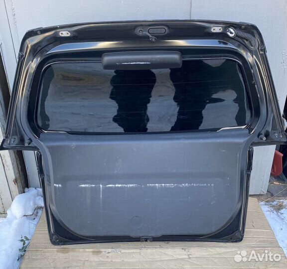 Дверь багажника Mazda Demio DY3R zjve