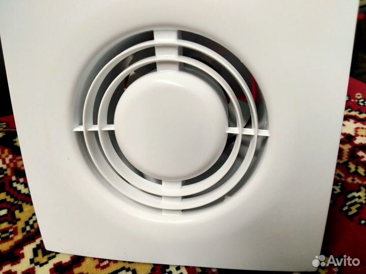 Вентилятор осевой бытовой