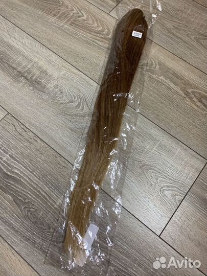 Натуральные длинные прямые волосы хвост