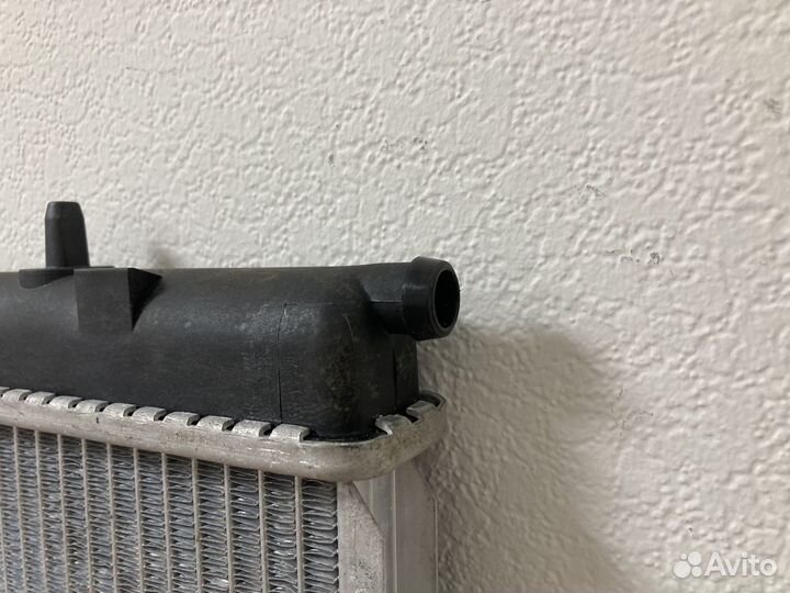 Радиатор охлаждения Пежо 206 98- МКПП