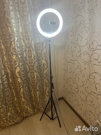 Кольцевая лампа со штативом 33 см