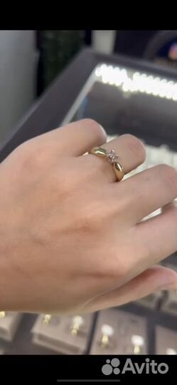 Бриллиантовое кольцо