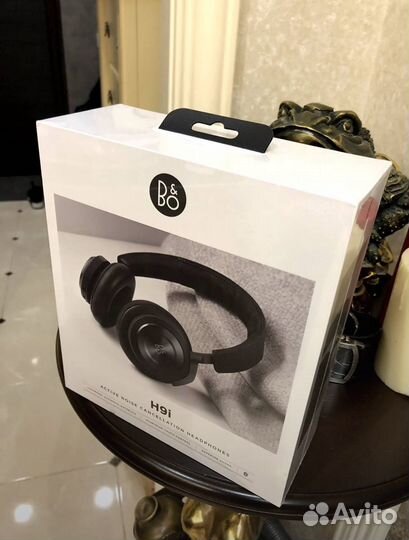 Bang olufsen h9i Black