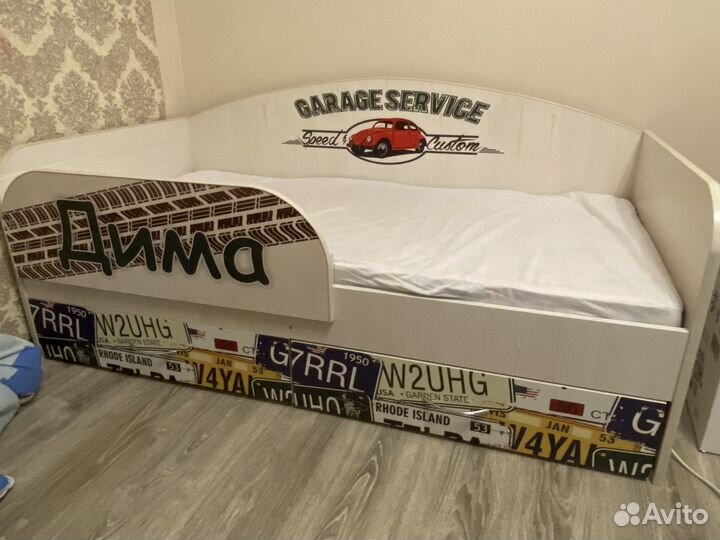 Детская кроватка