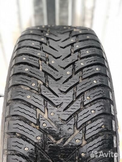 Nokian Tyres Hakkapeliitta 8 SUV 245/65 R17