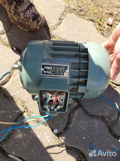 Электродвигатель асинхронный 3х фазный 220/380V