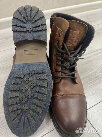 Mustang-высокие ботинки 44 размер