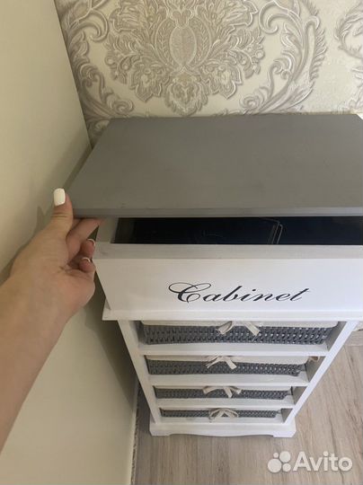 Комод с четырьмя корзинами