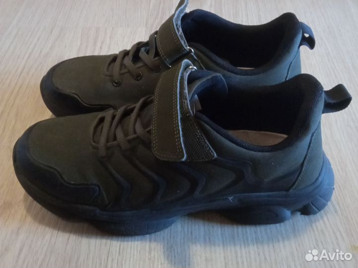 Ботинки для мальчика 38