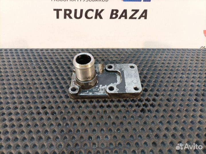 1495195 Фланец масляного щупа