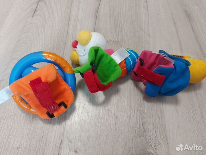 Игрушки на коляску
