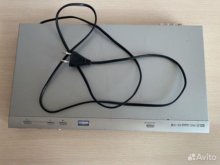 DVD плеер с функцией караоке