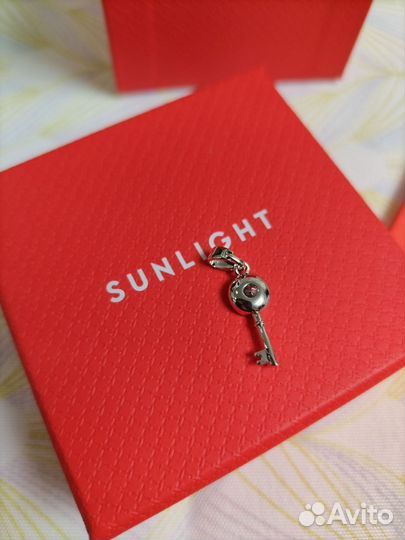 Серебряная подвеска ключик в подарочной коробочке