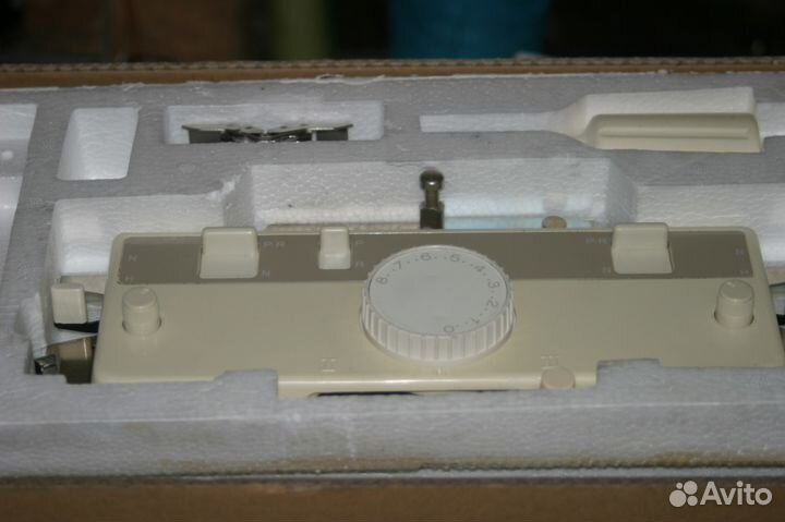 Электронную двухфантурную вязальную машину brother