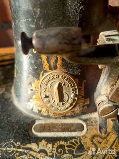 Швейная машинка singer