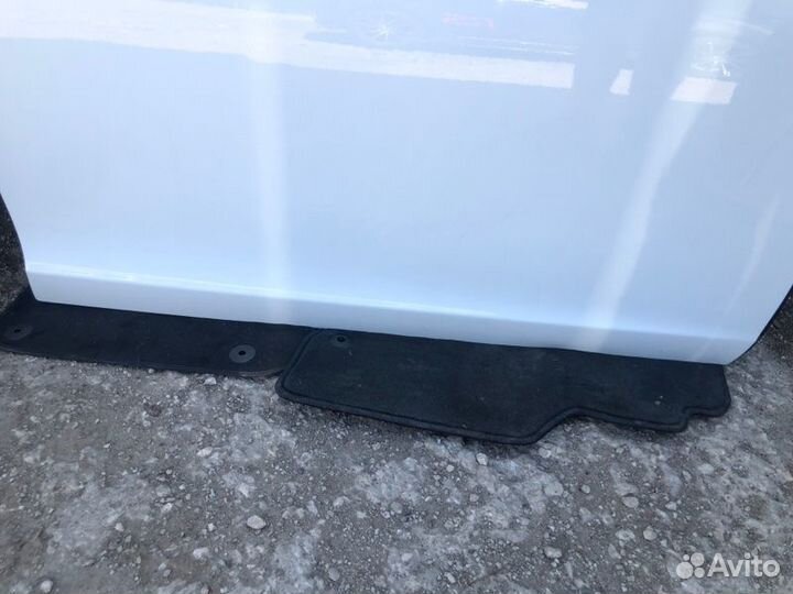 Дверь прав. перед. Volvo S60