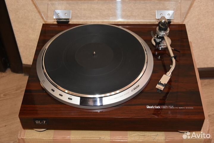 Виниловый проигрыватель Victor QL-7