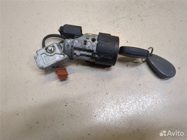 Замок зажигания Citroen Berlingo, 2011