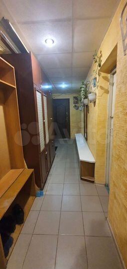 Комната 17 м² в 5-к., 8/9 эт.