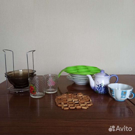 Разная посуда набором