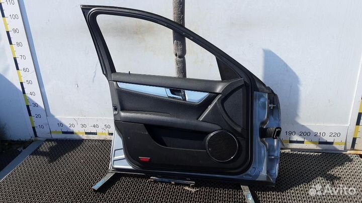 Дверь передняя правая Mercedes-Benz C-Class