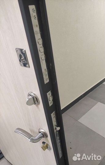 Вскрытие дверных замков / Вскрытие авто