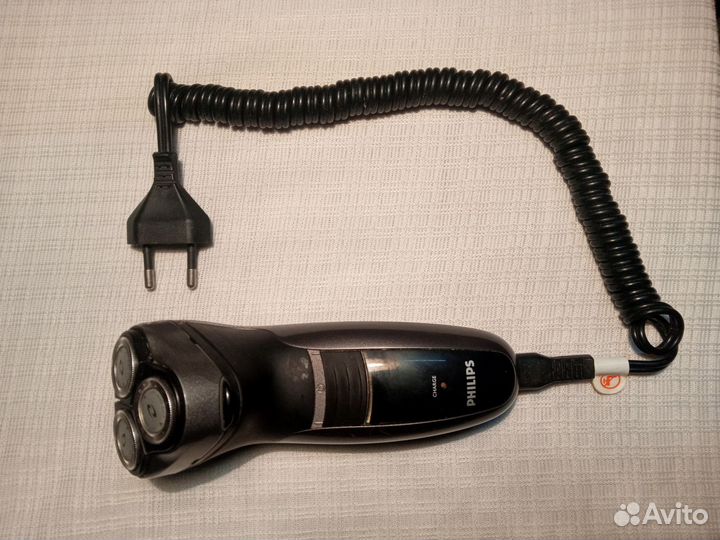Бритва электрическая philips